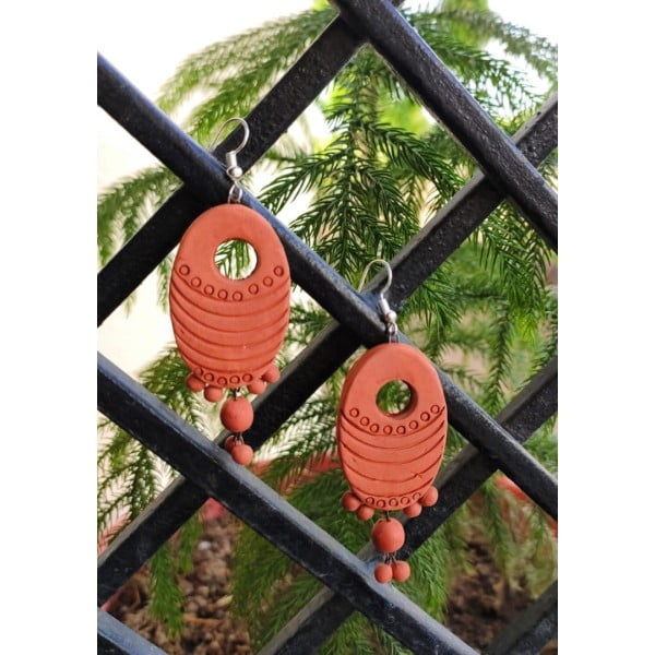 Oval Shaped Crafted Terracotta Earrings |