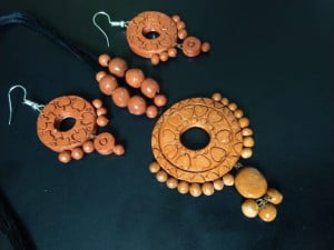 Natural Clay Crafted Necklace Set