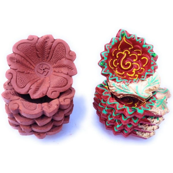 Hand Painted Leaf Shaped Terracotta Clay Diyas |