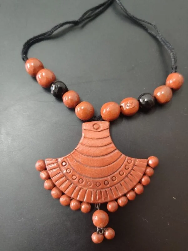 Terracotta Fancy Pendant With Black Beads |