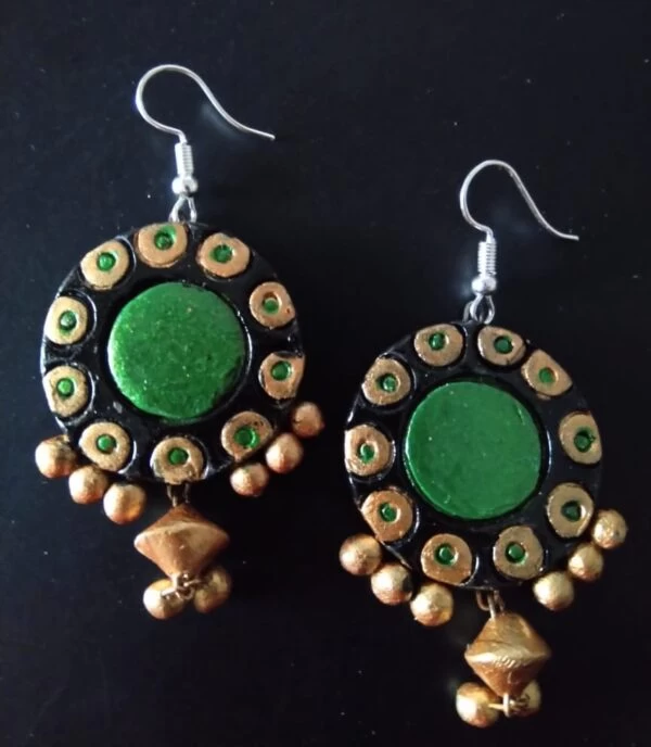 Chandbali With Attractive Green And Hanging Beads |