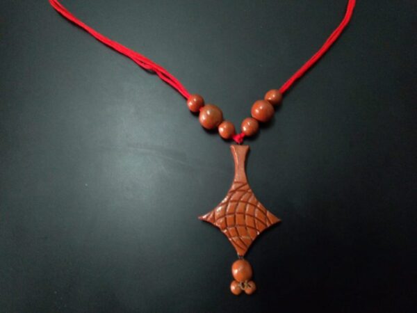 Aesthetic Square Shaped Terracotta Necklace |