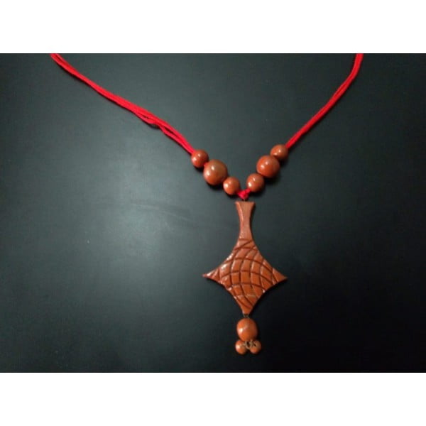 Aesthetic Square Shaped Terracotta Necklace |